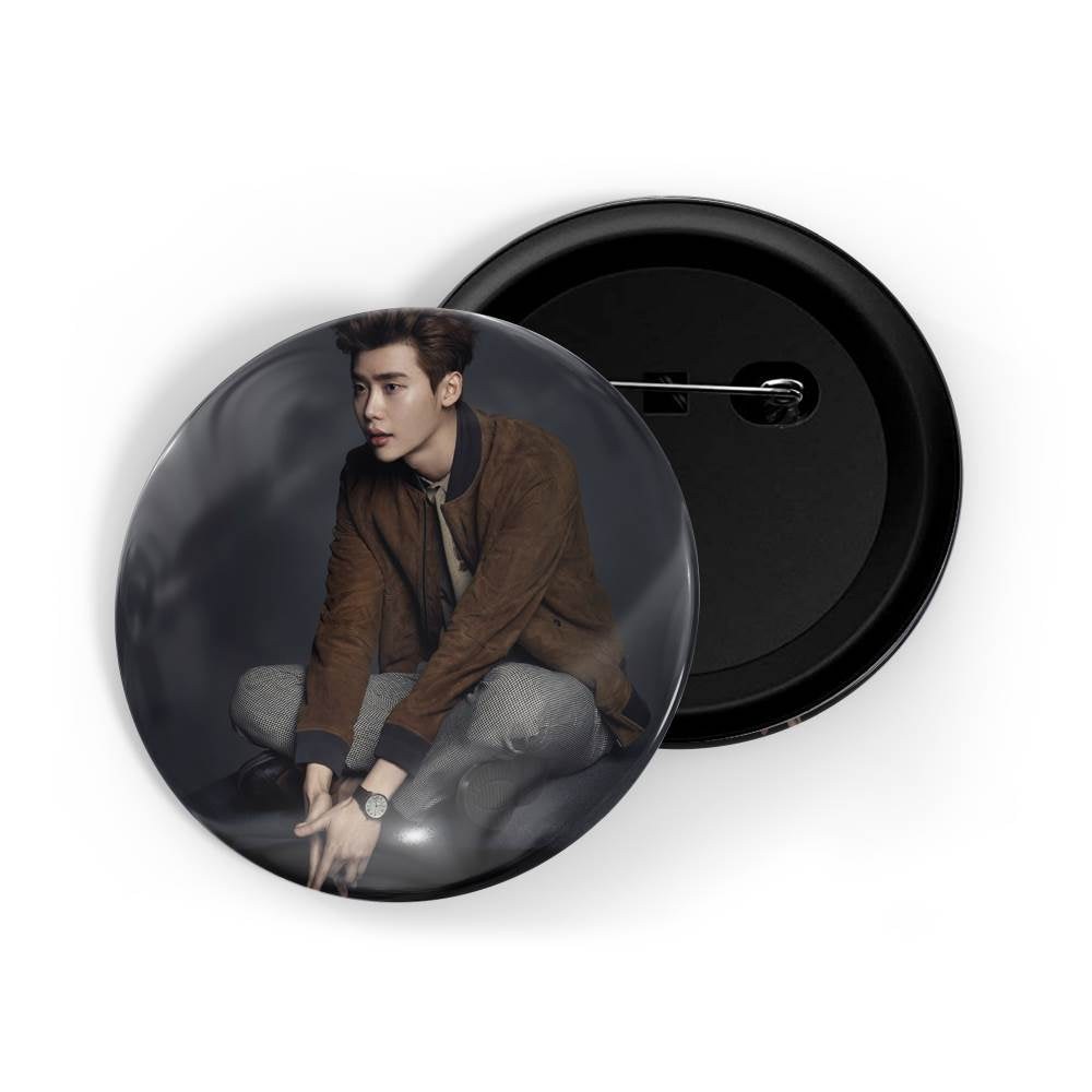 dhcrafts Round Pin Badges Multicolor Lee Min-ho D7 Glossy Finish Design Pack of 1 (58mm)